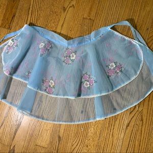 Vintage Women’s Apron (Small)